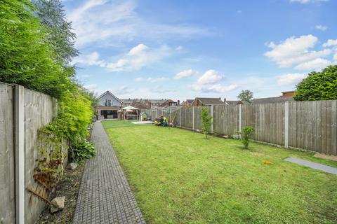 Winton Botley Road, West End, Southampton, SO30 3HA