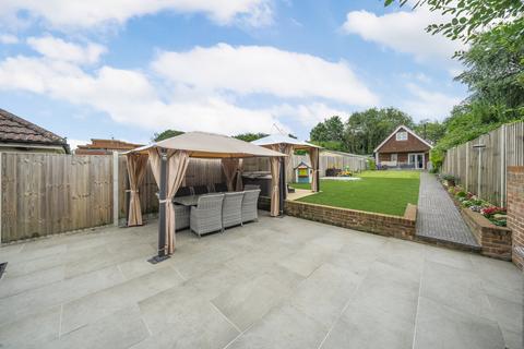 Winton Botley Road, West End, Southampton, SO30 3HA