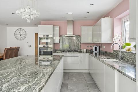 Winton Botley Road, West End, Southampton, SO30 3HA