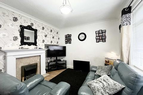 3 bedroom semi-detached house for sale, *NO CHAIN ABOVE* Upland Road, St. Helens