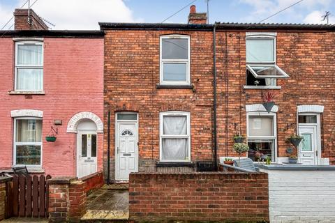 2 bedroom terraced house for sale - 18 Stanley Street, Gainsborough, Lincolnshire, DN21 1DS