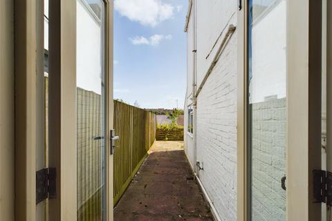 4 bedroom terraced house to rent, Hollingbury Park Avenue, Brighton, BN1