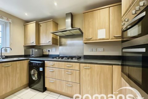 157 Appleton Drive, Basingstoke, RG24 9RW