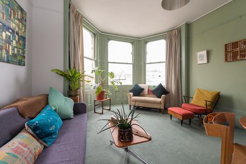 2 bedroom flat for sale - The Broadway, Broadway House The Broadway, CT11