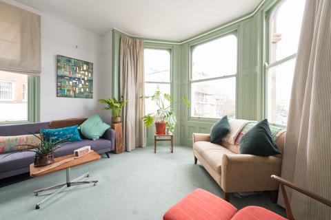 2 bedroom flat for sale - The Broadway, Broadway House The Broadway, CT11