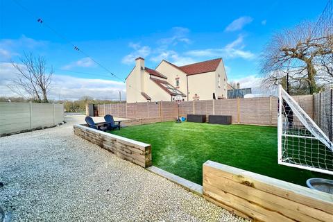 3 bedroom end of terrace house for sale, Barkston Ash, Common Road, Tadcaster, LS24