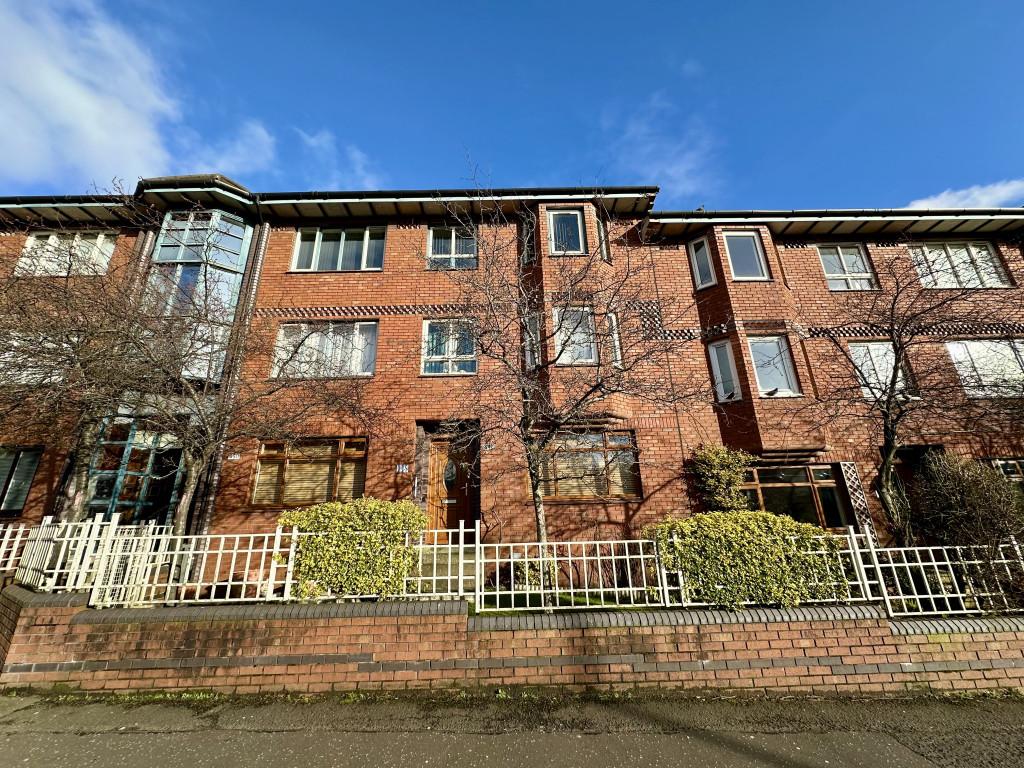 Maryhill Road, Glasgow G20 2 bed ground floor flat for sale £139,000