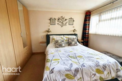 3 bedroom terraced house for sale, Sunderland Road, Maidenhead