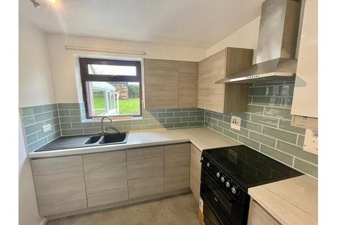 3 bedroom semi-detached house to rent, Petherton Road, Bridgwater TA7