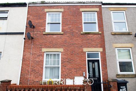 2 bedroom flat to rent, Warren Street, Fleetwood, FY7