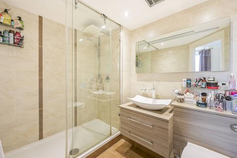Flat 34, China Court Asher Way, London, E1W 2JF