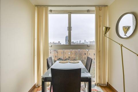 Flat 34, China Court Asher Way, London, E1W 2JF