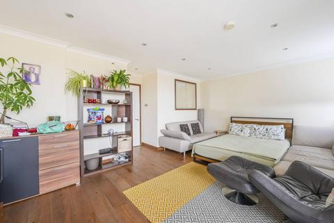 Flat 34, China Court Asher Way, London, E1W 2JF