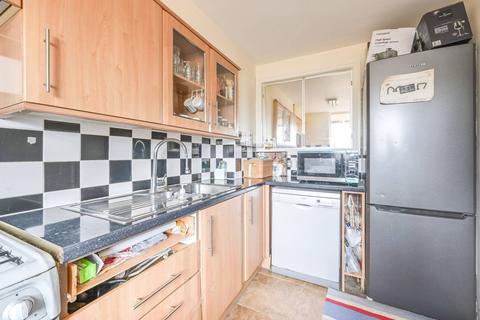 Flat 34, China Court Asher Way, London, E1W 2JF