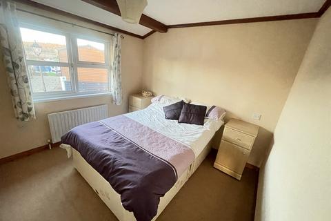 2 bedroom park home for sale - Hampstead Lane, Yalding, Maidstone, Kent