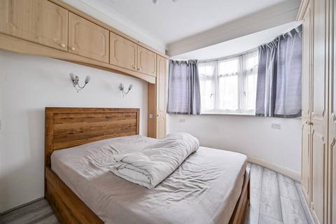 3 bedroom terraced house to rent - ANKERDINE CRESCENT, Woolwich, London, SE18