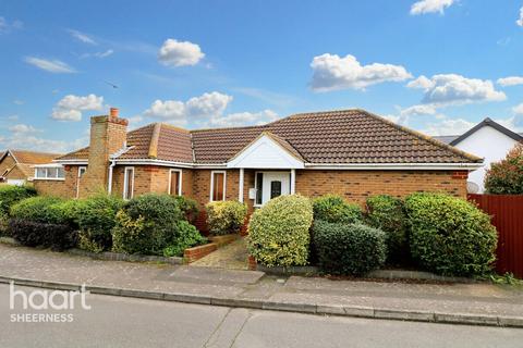 2 bedroom bungalow for sale, Stanley Avenue, Minster on sea
