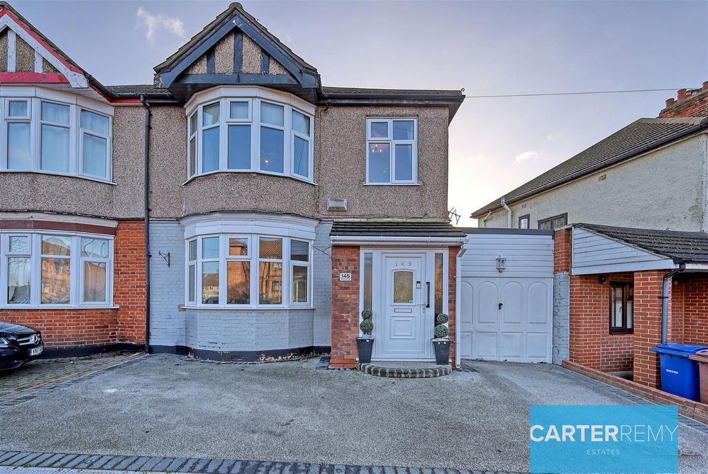 Southend Road, Grays, RM17 3 bed semidetached house for sale £435,000