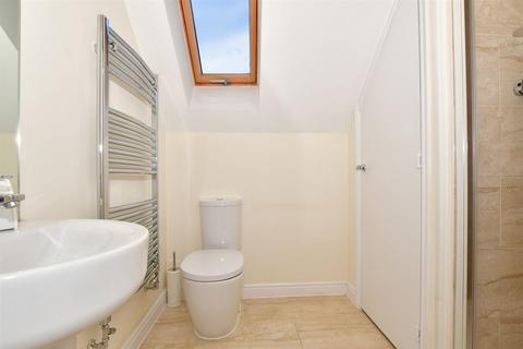 8 Germander Avenue, Halling, Rochester, ME2 1FR