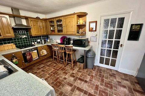 53 Basford Road, Nottingham, NG6 0JG