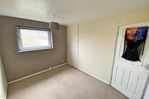 30b Farm Road, Neath, SA11 2TA