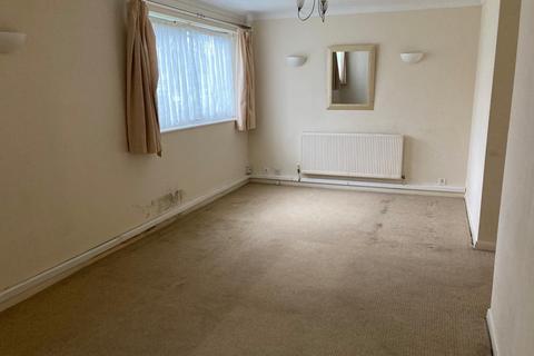 1 bedroom flat for sale - Coniston Court, Stonegrove, Edgware HA8