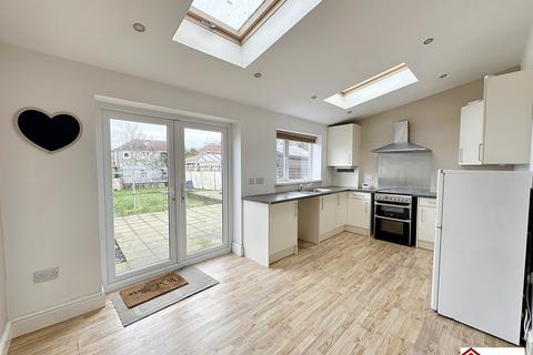 3 bedroom semi-detached house for sale, Cimla Road, Neath, Neath Port Talbot. SA11 3UD