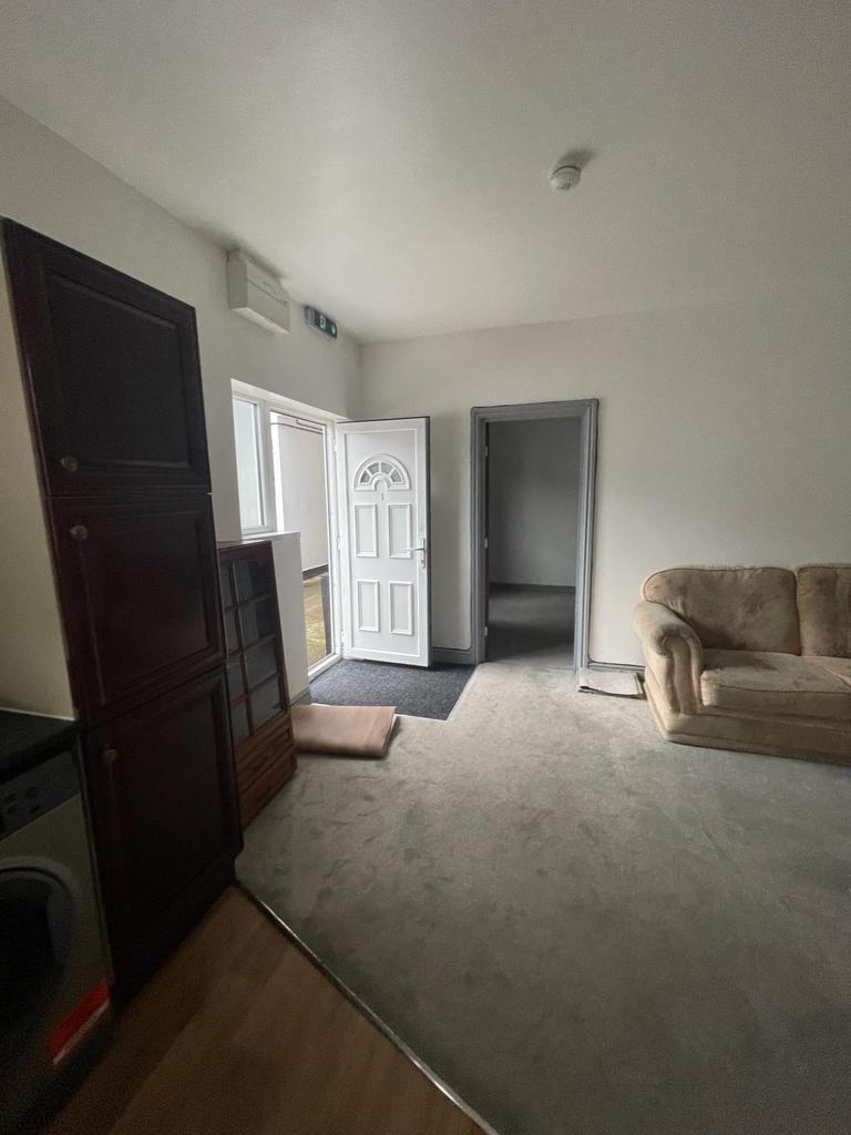 1 bedroom House for rent