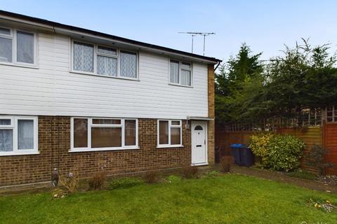 7 Ambleside Gardens, South Croydon, CR2 8SE