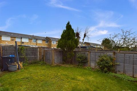 7 Ambleside Gardens, South Croydon, CR2 8SE