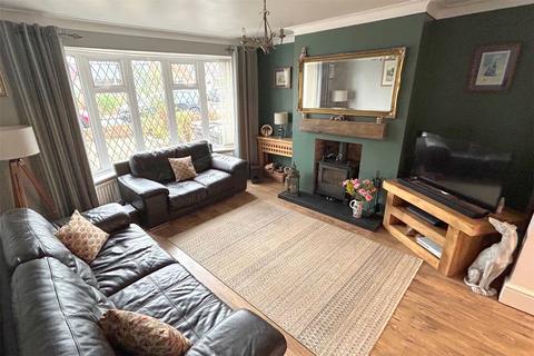 3 Cranbourne Grove, North Shields, NE30 3NB