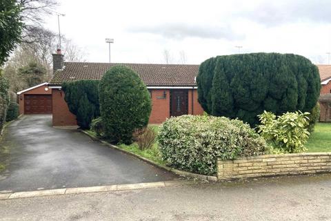 4 bedroom detached bungalow for sale, Nordens Drive, Oldham OL9