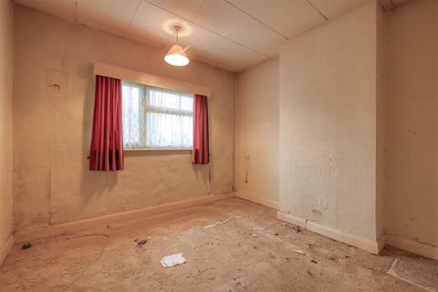 14 Arrow Road South, Redditch, B98 8NX
