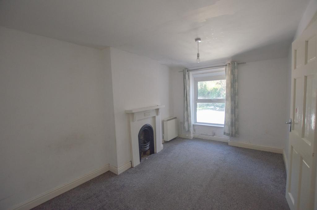Flat 2, 2 Beaconsfield -4