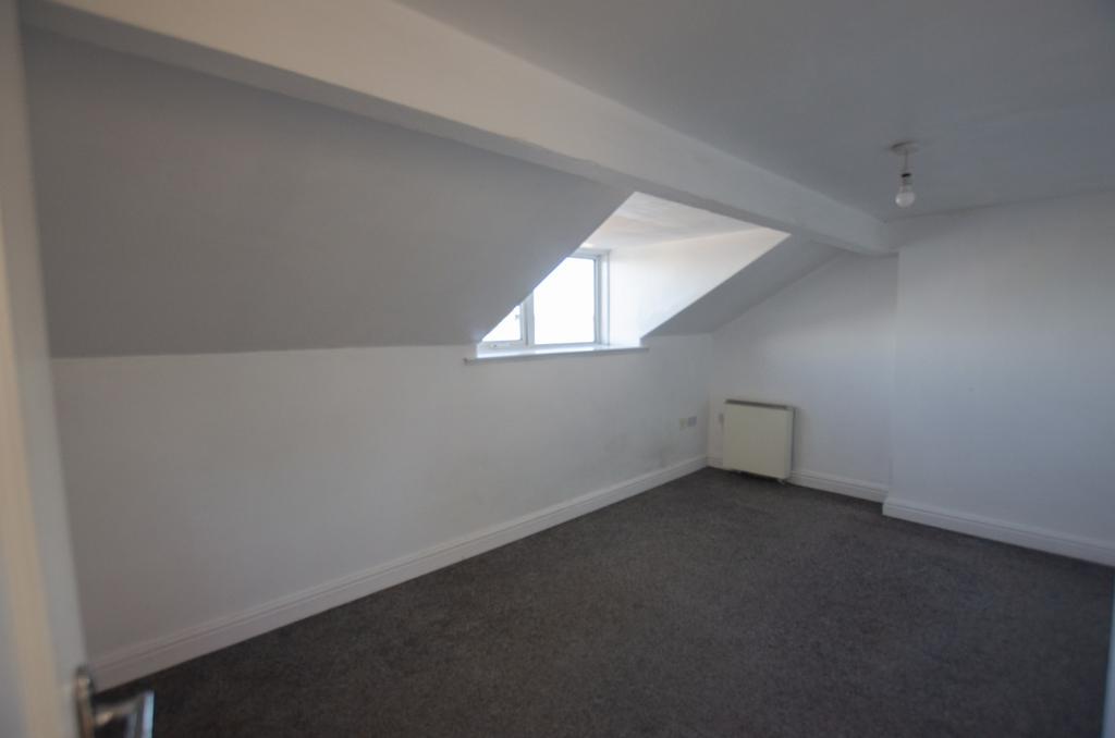 Flat 2, 2 Beaconsfield -2
