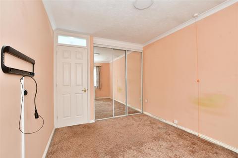 1 bedroom flat for sale, Cunningham Close, Romford, Essex