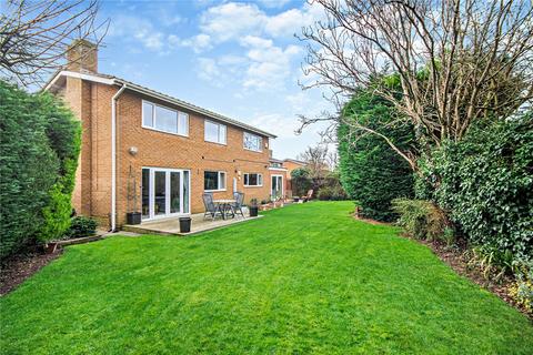 10 Thurston Gate, Peterborough, PE3 6SX