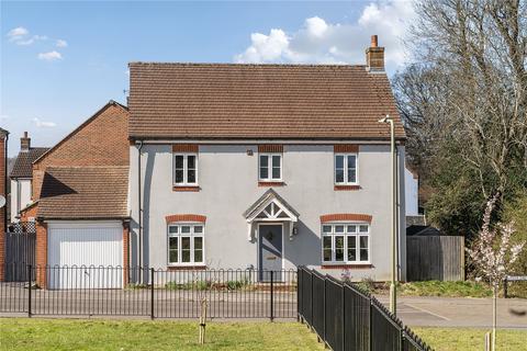 2 Luker Drive, Petersfield, GU31 4SN
