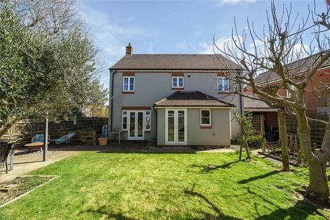 2 Luker Drive, Petersfield, GU31 4SN