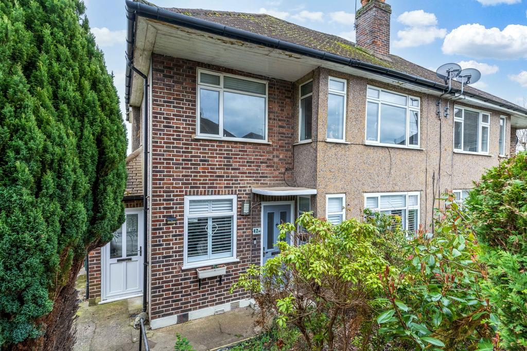 West Wickham, West Wickham BR4 2 bed for sale £335,000