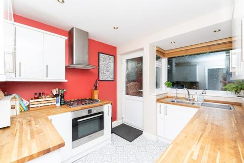 35 Sandall Close, London, W5 1JF