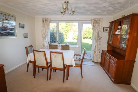 3 bedroom detached house for sale, Garden Close, Hayling Island