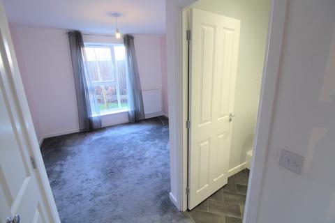 2 bedroom apartment to rent, St. Johns Close, PETERBOROUGH PE3