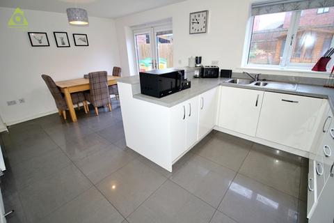 3 bedroom detached house for sale - Etherstone Way, Westhoughton, BL5 3FB