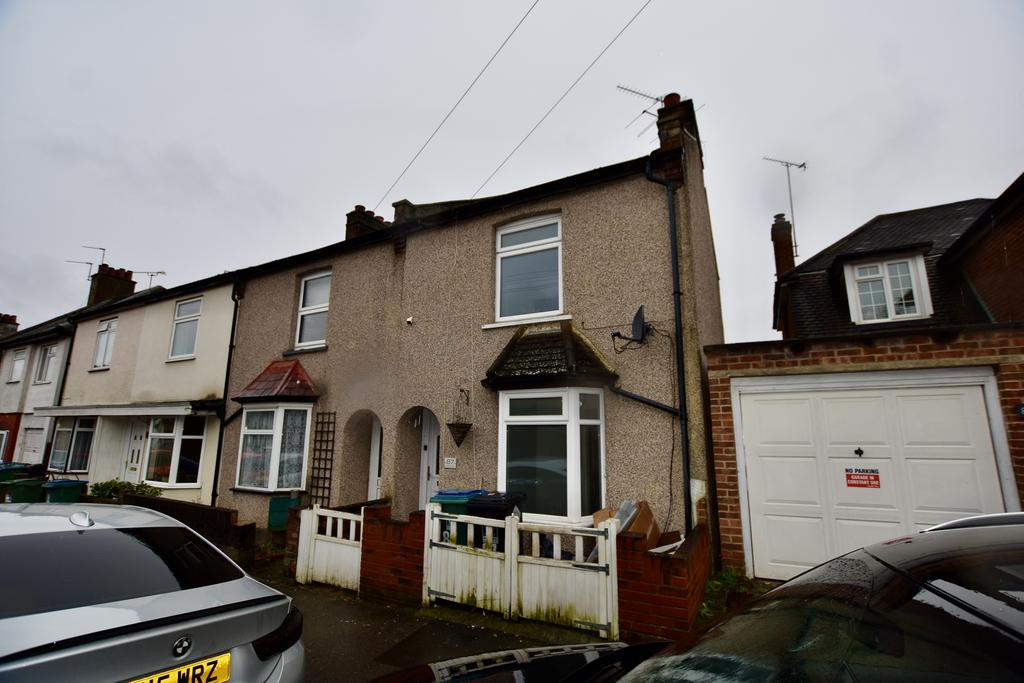 Sandringham Road, Watford, WD24 2 bed house for sale £440,000