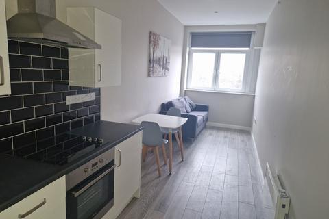 1 bedroom flat to rent, City Exchange, 61 Hall Ings, Bradford, Yorkshire, BD1