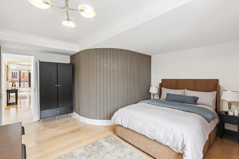 3 bedroom flat to rent, Drayton Gardens, London, SW10