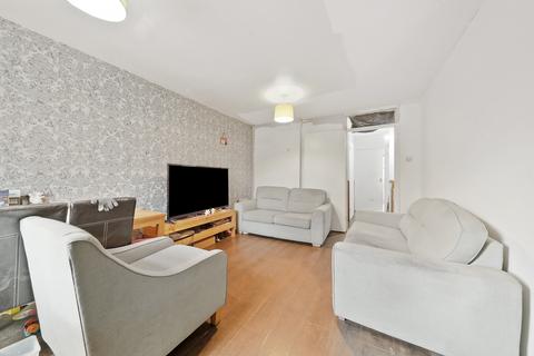 33 Rum Close, London, E1W 3QX