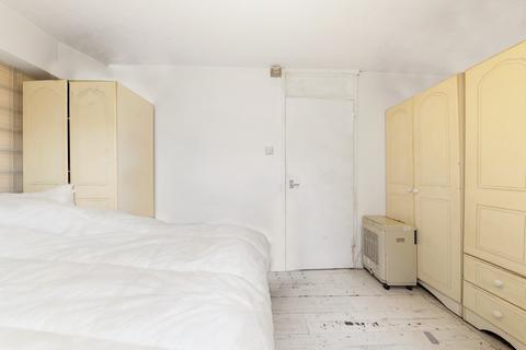 33 Rum Close, London, E1W 3QX
