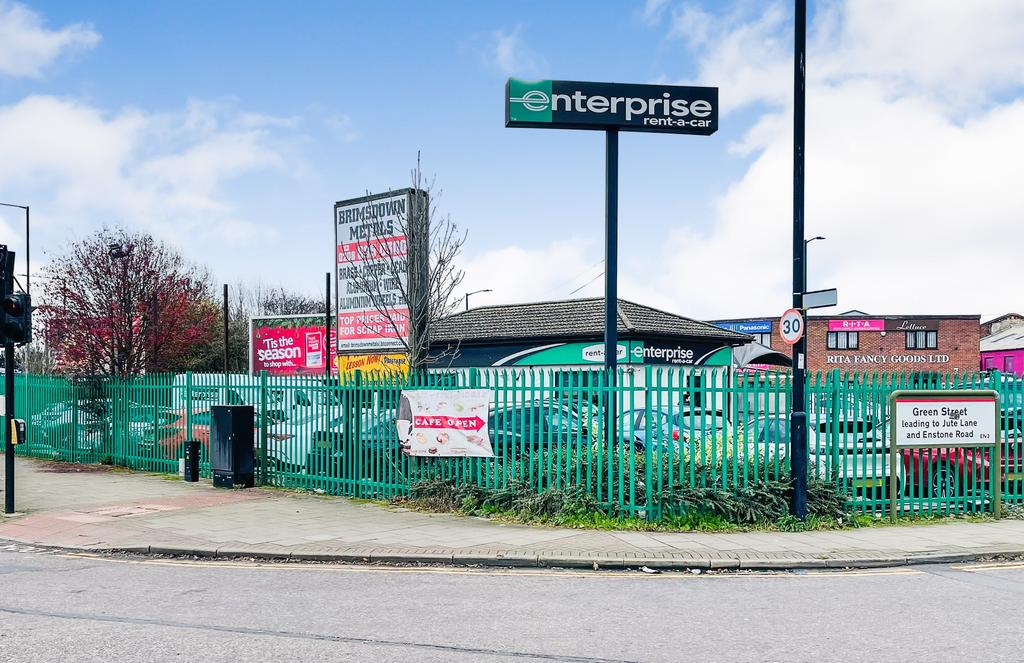 2023-12-21  22-30-53 img 1338 hfvv3 jpg